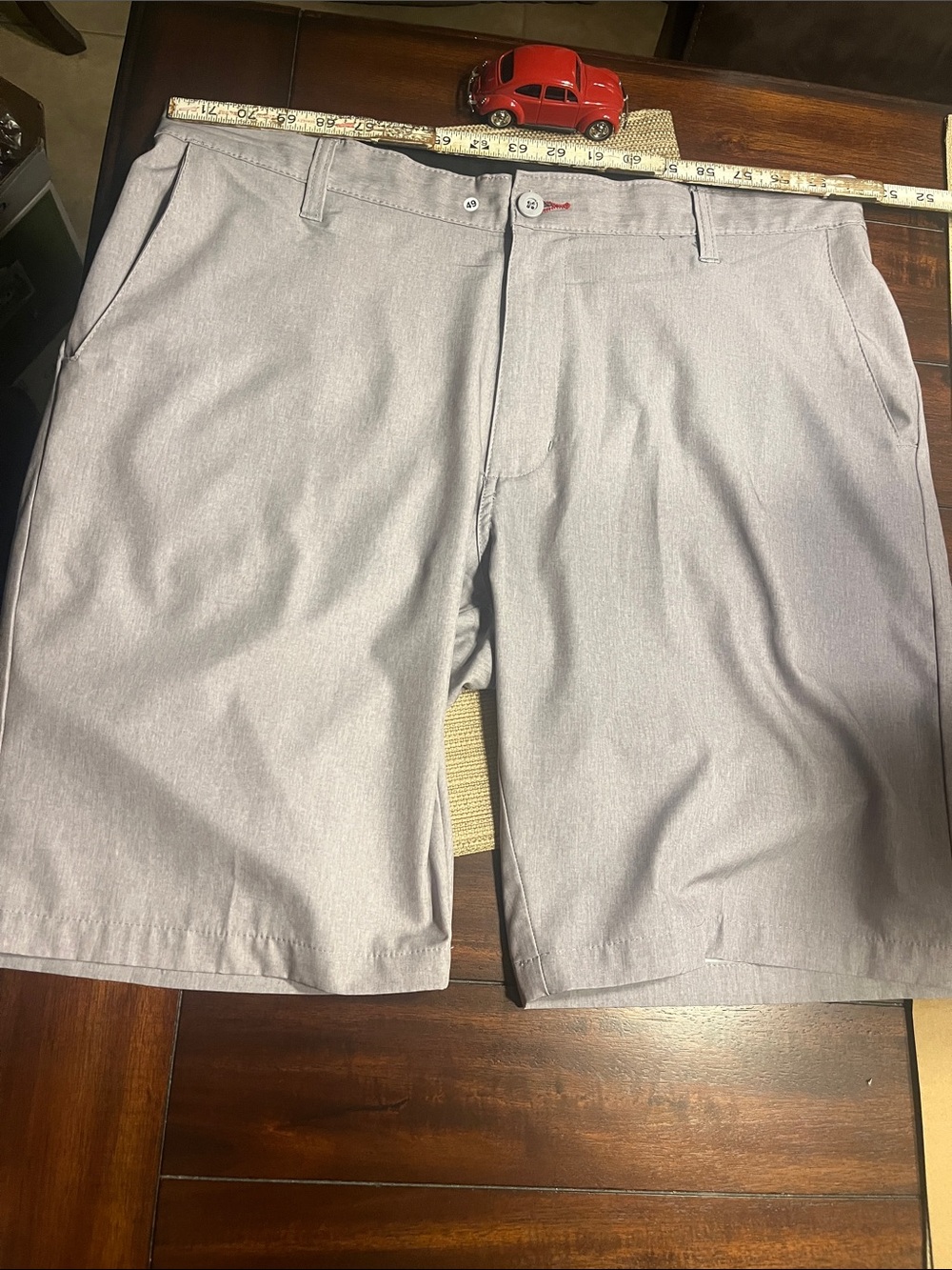 Item 49. burnside Men's Gray Flat-Front Performance 🩳 size 36 new without tags